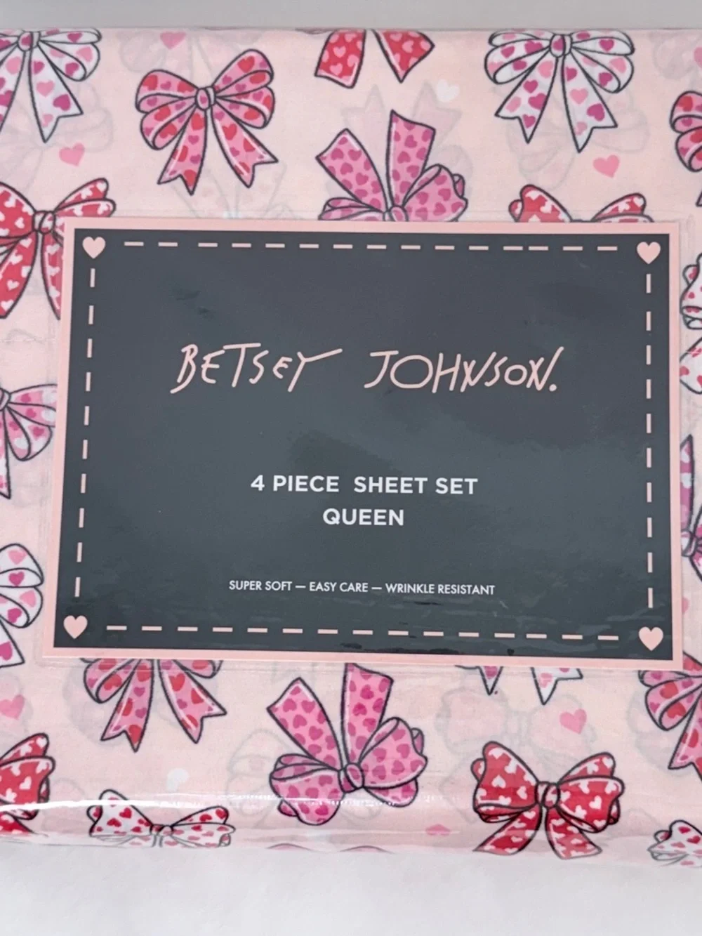Betsey Johnson Queen Sheet Set Pink Bow Heart Print 4 Piece Bedding